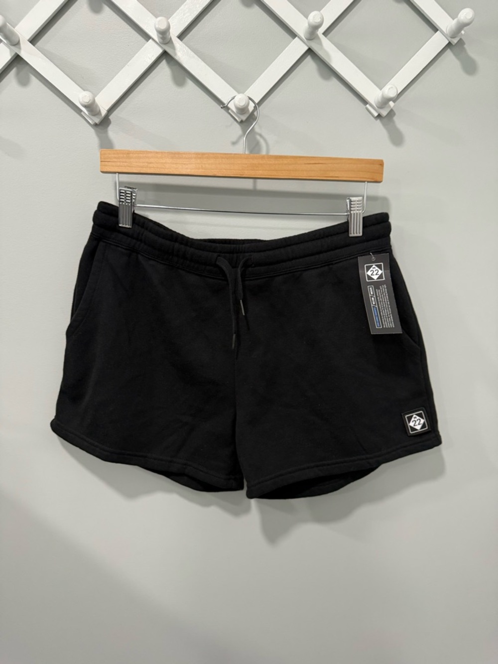 NWT womens M22 lounge shorts size large